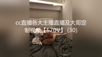 STP20210 白皙美乳新人嫩妹两男一女3P大战，开档黑丝高跟鞋深喉口交，上位骑坐边操边口多种姿势换着操，铺上吸水垫喷水在上面