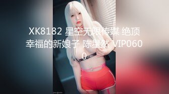 高颜值美人露脸开档黑丝高跟诱惑，活好不粘人淫声荡语不断刺激狼友，口交乳交假鸡巴，做插道具浪叫呻吟好骚