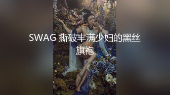 美少妇给大肚腩哥哥口交吃鸡，互换吃奶，洗澡全程，香艳动人