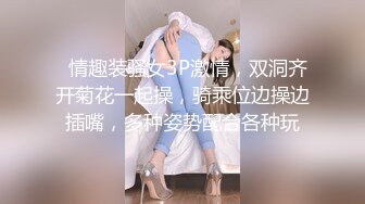 地铁站内着急去上班的女乘务员群内