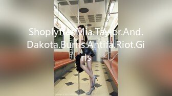 虎牙美女主播【猫小猫】劲爆全裸劲歌热舞 疯狂扭动腰肢眼神迷离还会自己拍拍屁股