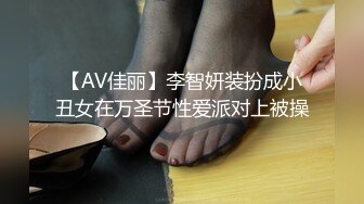 刚和男友聊完天就开始吃鸡   魔都小姐姐加VX