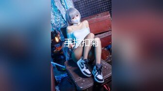 杭州-Ts北北-：安能辨我是雌雄？对着镜子臭美，有哥哥想来品尝仙女棒吗！